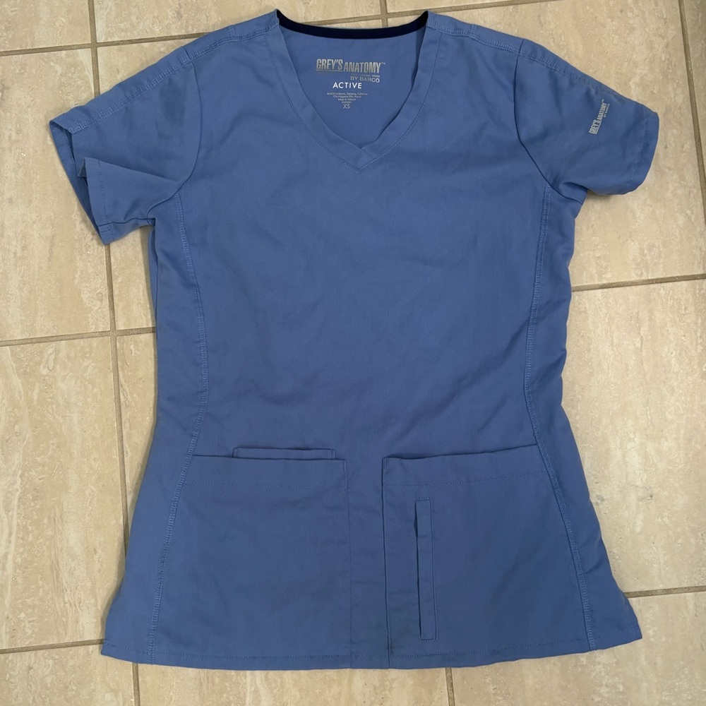 Grey’s Anatomy by Barco Ceil Blue Scrub Top